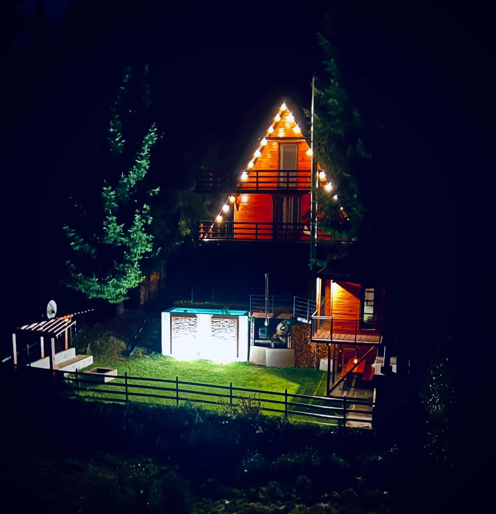 Chalet A Baisoara - Cabana A-Frame La Munte Luaran gambar